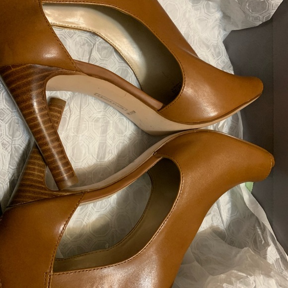 Louise et Cie Peep Toe Heels - Picture 4 of 10